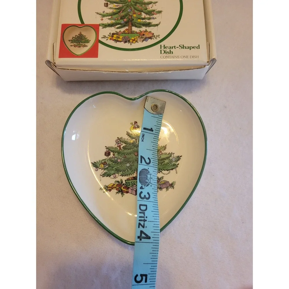 Spode Christmas Tree Heart Shaped‎ Trinket Dish Made England S3324-Z Decor